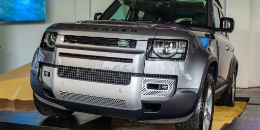 Điều đặc biệt ở “lính chiến” offroad Defender – Mẫu xe cứng cáp nhất Land Rover từng chế tạo